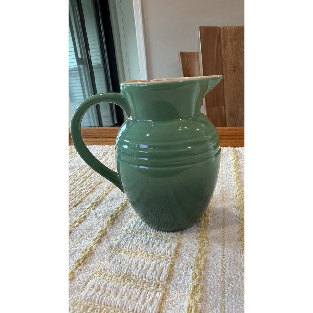 Le Creuset Stoneware Pitcher Milk Juice Syrup Ombre Green 5.75" VGC